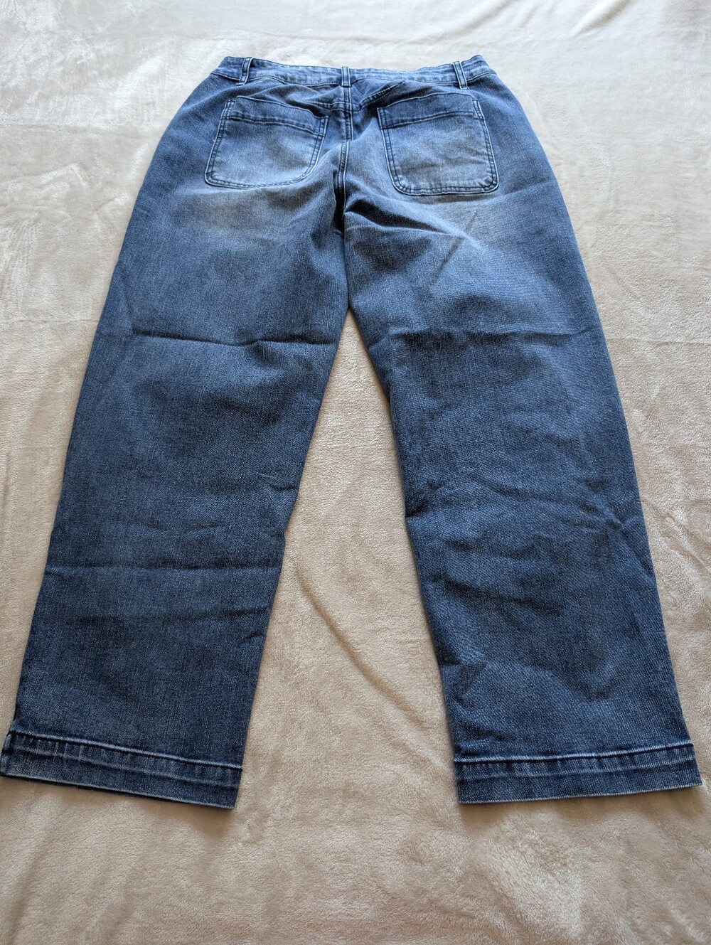 Flamingals Mid Rise Barrel Leg Cropped Jeans NWT Large - Picture 5 of 8